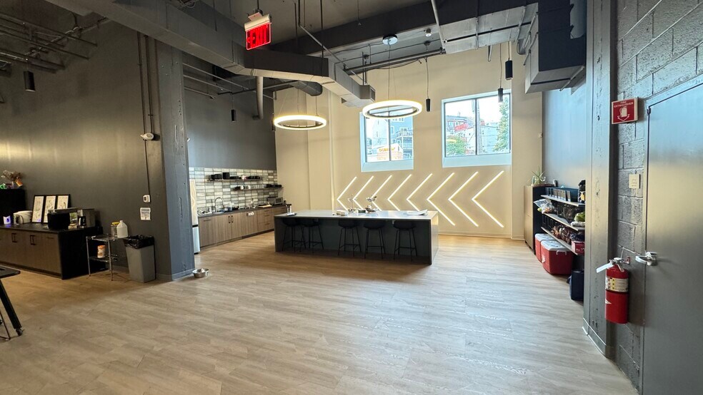 More Photos Of 100 Cambridge St, Charlestown Light Manufacturing For Lease