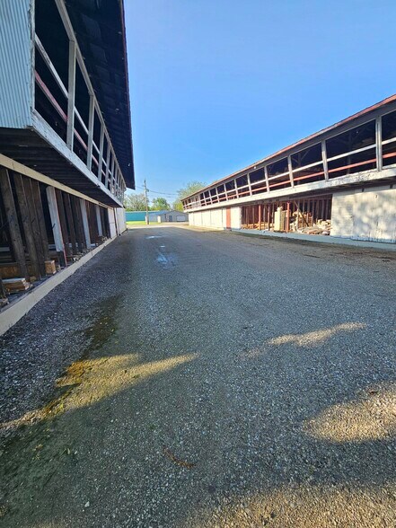 More Photos Of 201 S Gay St, Cridersville Warehouse For Lease
