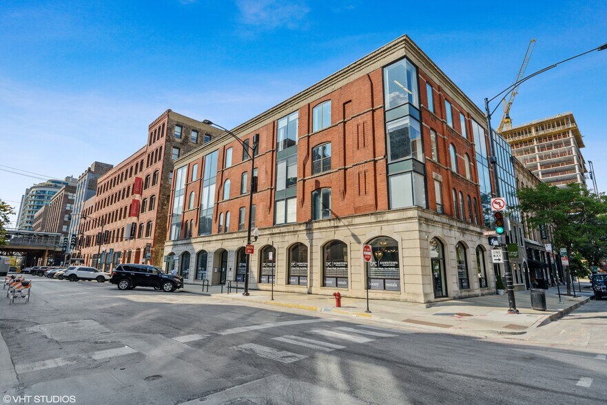 More Photos Of 200 W Superior St, Chicago Medical For Sale