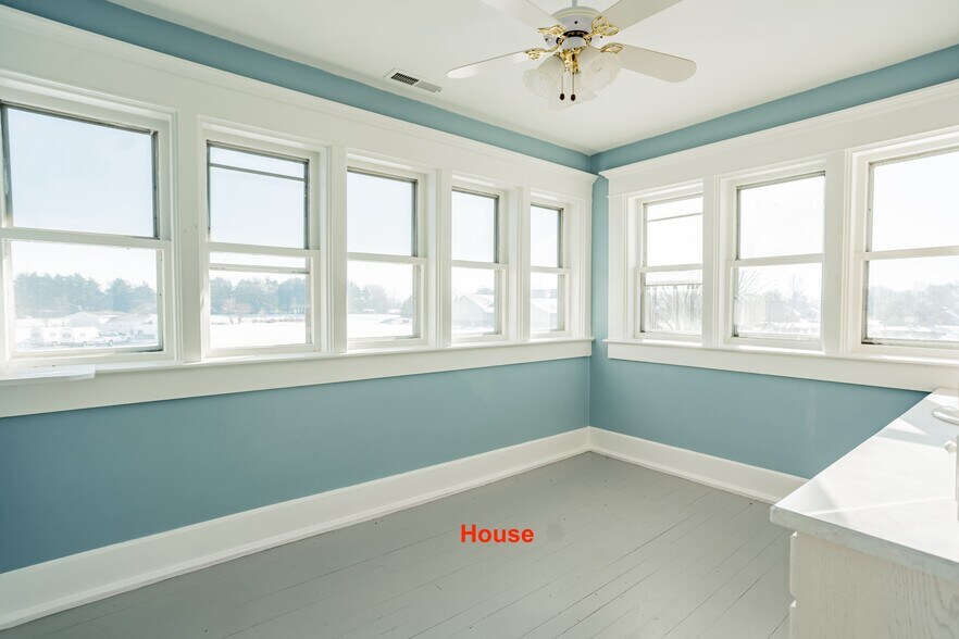 More Photos Of 8758 IN-9, Pendleton Light Manufacturing For Sale