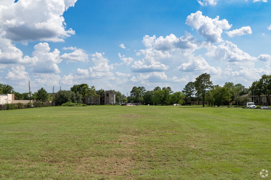 More Photos Of 232 Barren Springs Dr, Houston Land For Sale