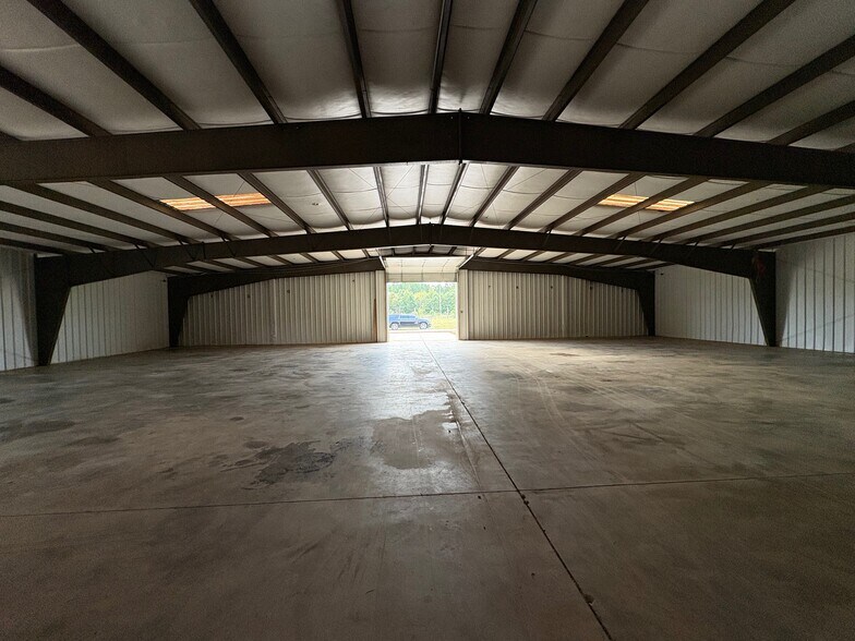 More Photos Of 1210 Champion Ferry Rd, Gaffney Flex For Sale