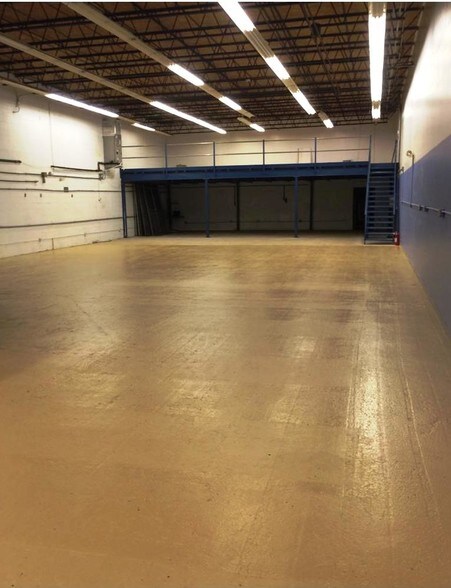 More Photos Of 5181 N 113th Ave, Clearwater Manufacturing For Sale