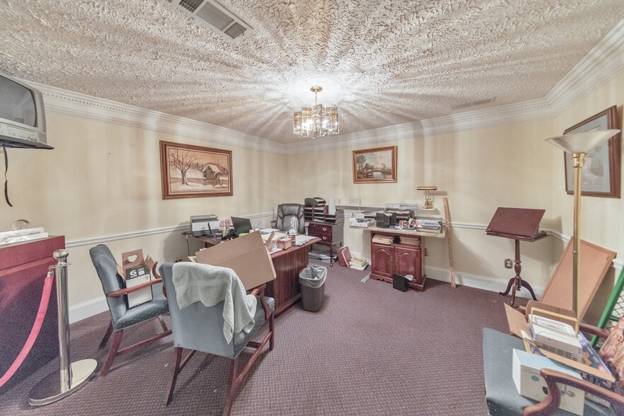 More Photos Of 1408 Canton Rd, Marietta Funeral Home For Sale
