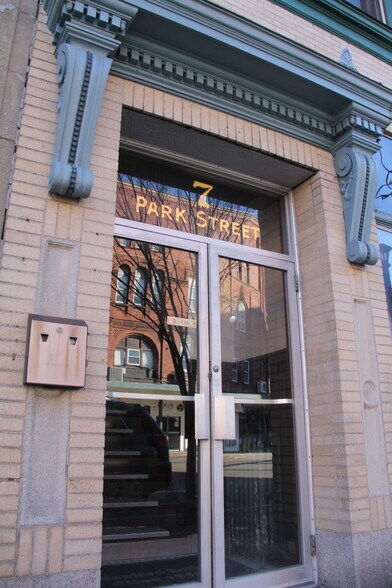 More Photos Of 1 Park St, Attleboro Storefront Retail Office For Lease