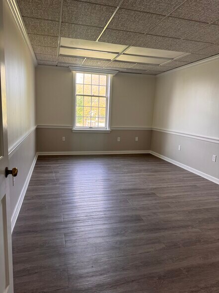 More Photos Of 1 Rossmoor Dr, Monroe Township Medical For Lease