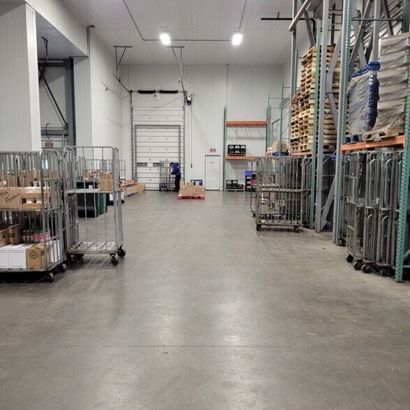 More Photos Of 47 Steves Ln, Gardiner Refrigeration Cold Storage For Sale