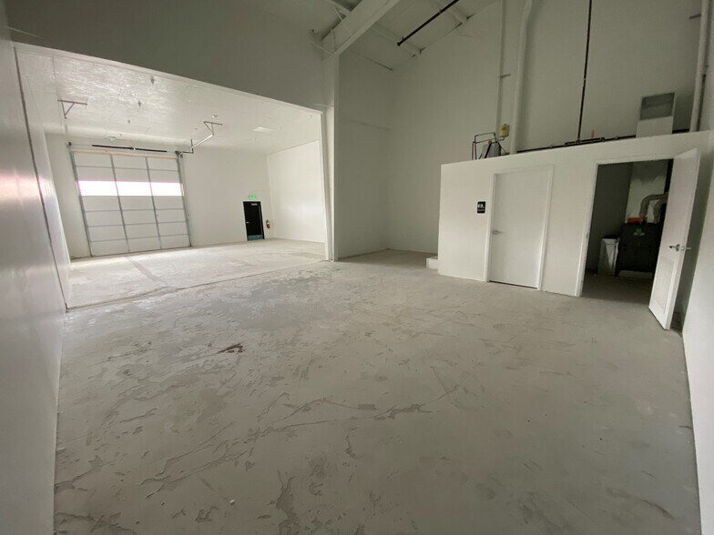 More Photos Of 1350 W 200 S, Lindon Warehouse For Lease