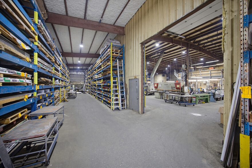 More Photos Of 17940 Roan Pl, Surrey Manufacturing For Sale