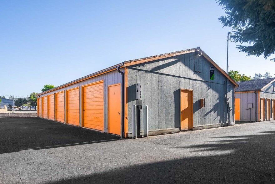 Primary Photo Of 500 SW Twin Oaks Cir, Corvallis Self Storage For Sale