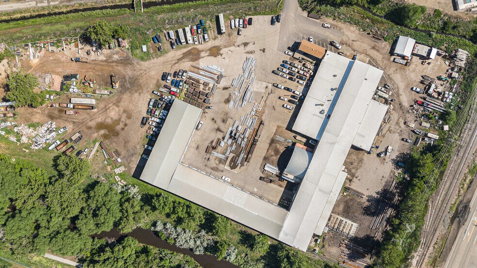 More Photos Of 170 SW 2nd St, Loveland Warehouse For Lease