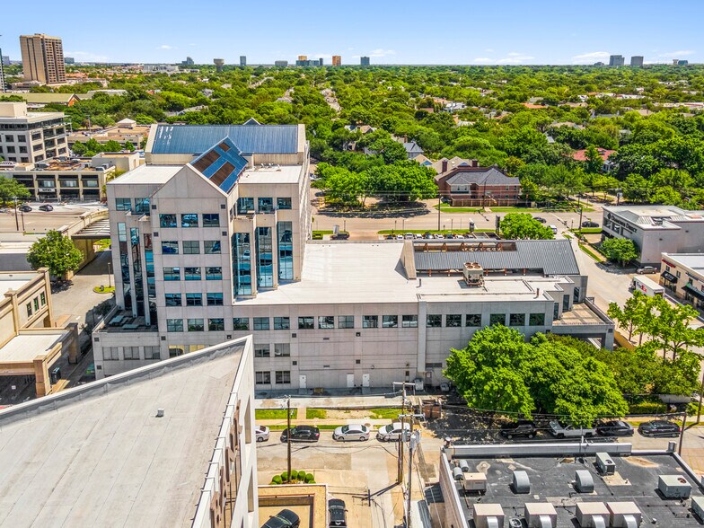 More Photos Of 8201 Preston Rd, Dallas Office For Lease