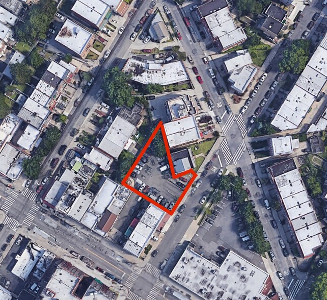 Primary Photo Of 3168 47th St, Astoria Land For Lease