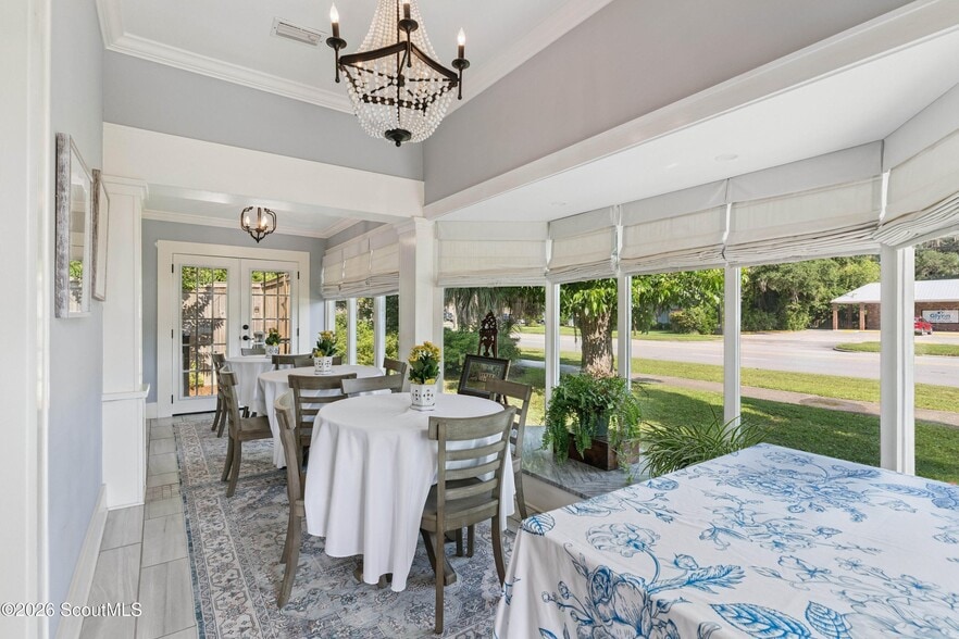 More Photos Of 1908 Gloucester St, Brunswick Restaurant For Sale