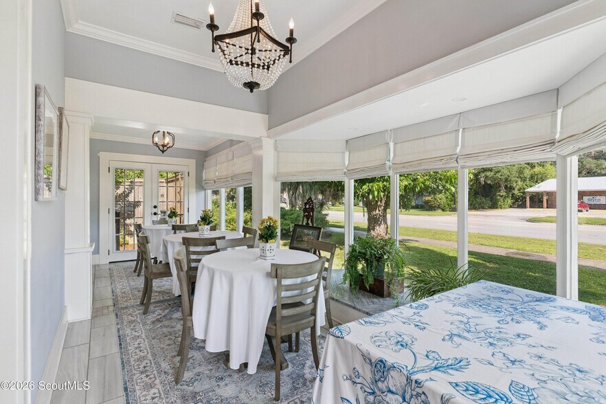 More Photos Of 1908 Gloucester St, Brunswick Restaurant For Sale