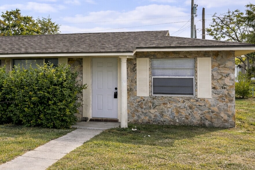 More Photos Of , Tampa Multifamily For Sale