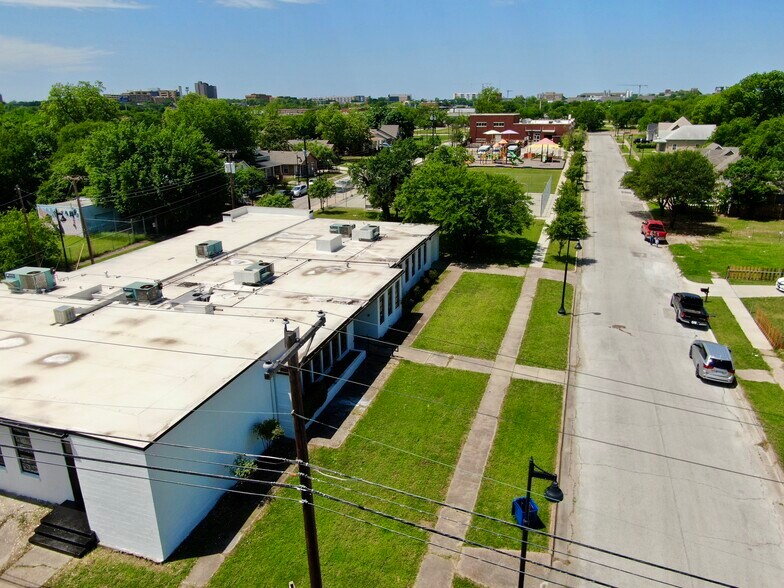 More Photos Of 970 E Humbolt St, Fort Worth Medical For Sale