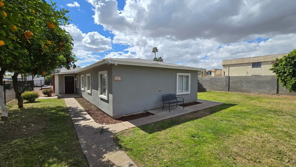 More Photos Of 2423 W Campbell Ave, Phoenix Warehouse For Sale