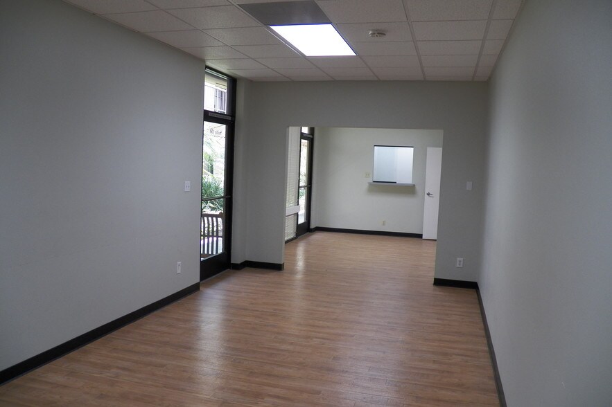 More Photos Of 225 E Airport Dr, San Bernardino Medical For Lease