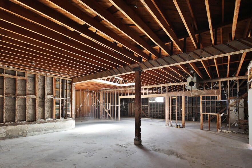 More Photos Of 1630 W Sunset Blvd, Los Angeles Unknown For Lease