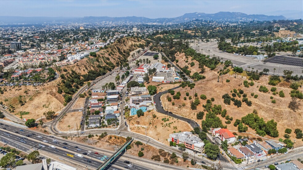 More Photos Of 626 Lookout Dr, Los Angeles Land For Sale