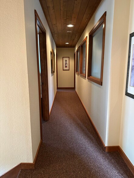 More Photos Of 939 Elm St SW, Albany Office For Sale