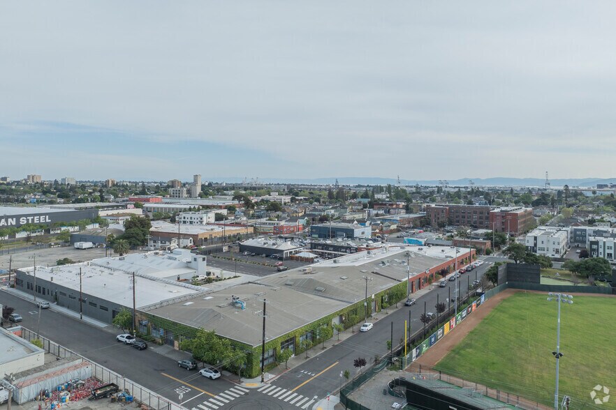 More Photos Of 1850 Campbell St, Oakland Light Distribution For Lease