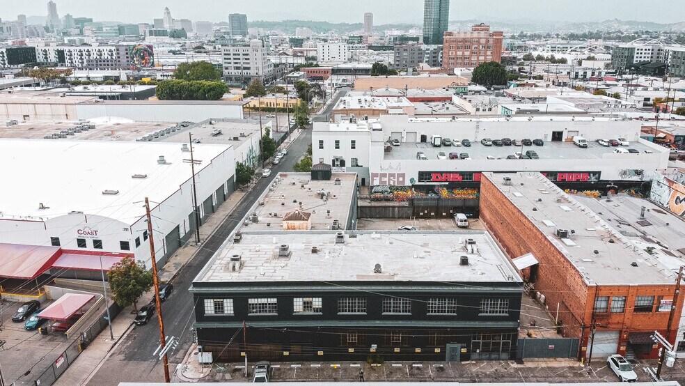 More Photos Of 932 Wilson St, Los Angeles Loft Creative Space For Lease