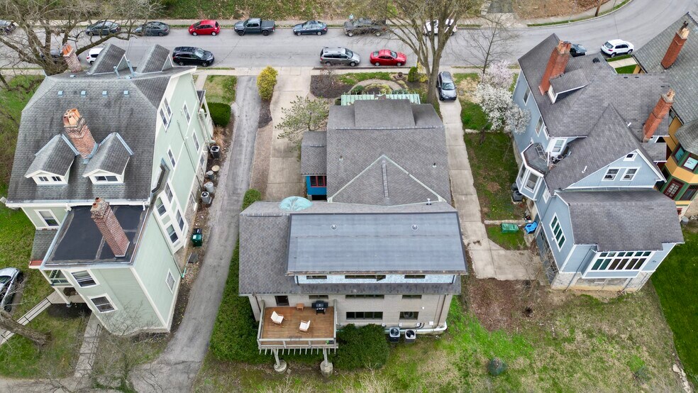 More Photos Of 2150 Alpine Pl, Cincinnati Office Residential For Lease