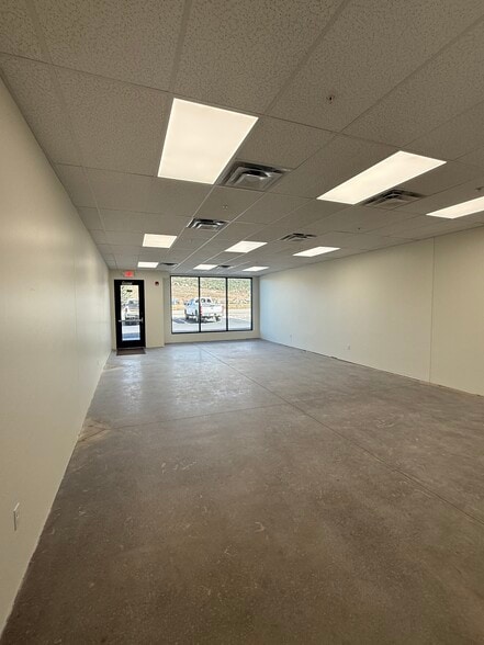 More Photos Of 205 Jasper Pl, Ridgway General Retail For Sale