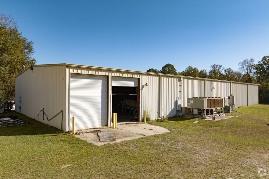 More Photos Of 400 Carver St, Mount Vernon Warehouse For Lease