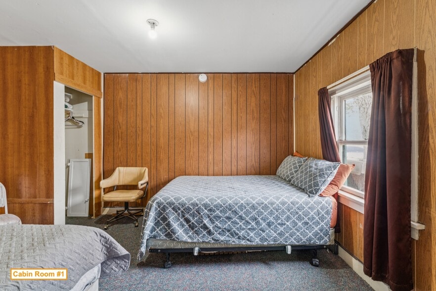 More Photos Of 110 Washington St, Huntington Hospitality For Sale