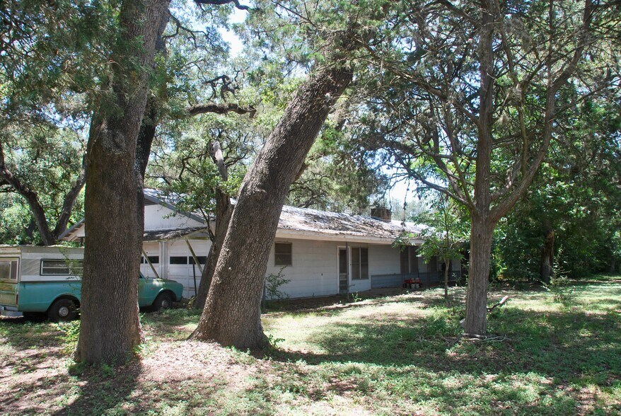 More Photos Of 29 County Road 77B, Hallettsville Land For Sale