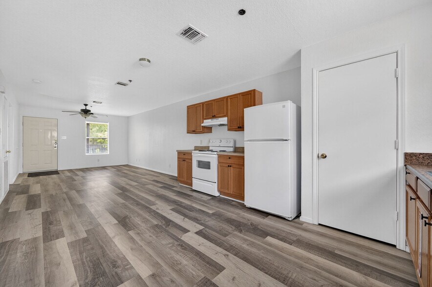 More Photos Of 926 Drury Ln, San Antonio Apartments For Sale