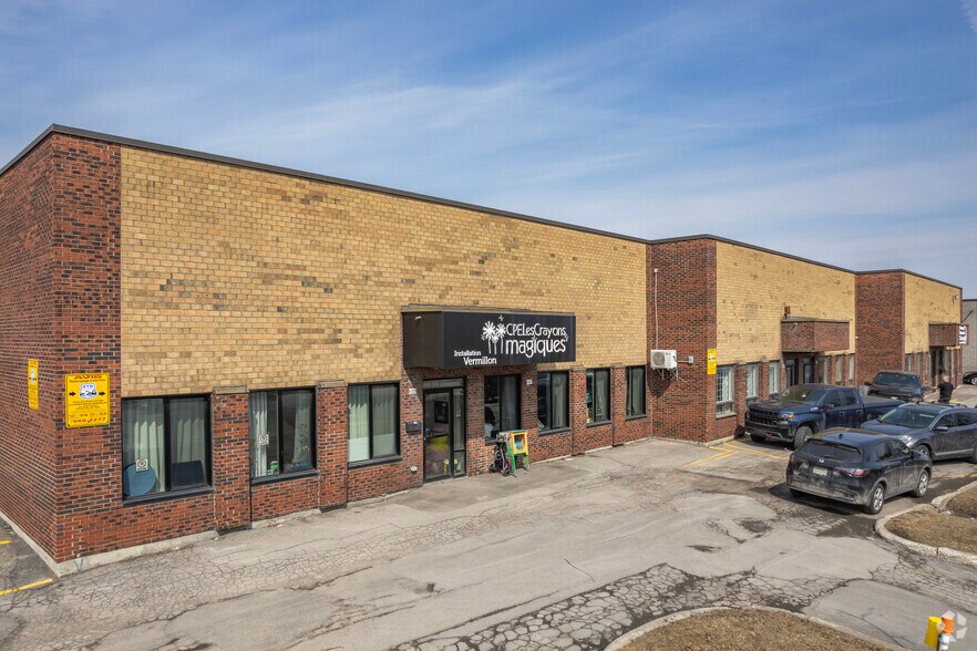 More Photos Of 6085-6095 Blvd Couture, Montréal Unknown For Lease