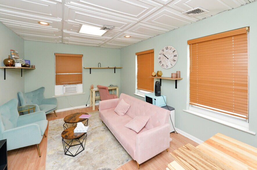 More Photos Of 121 Cedar Ln, Teaneck Medical For Sale