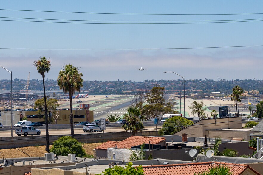 More Photos Of 2265-2271 Curlew St, San Diego Apartments For Sale