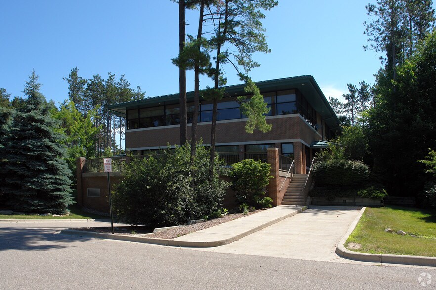 More Photos Of 8451 Boulder Ct, Commerce Township Office For Lease