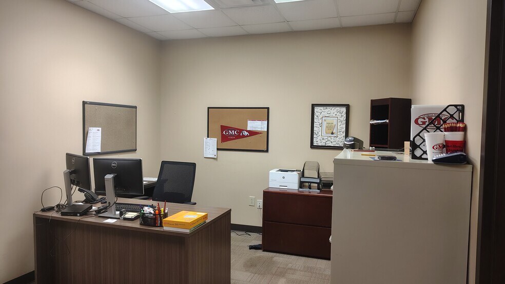 More Photos Of 801-803 Duke Ave, Warner Robins Office For Lease