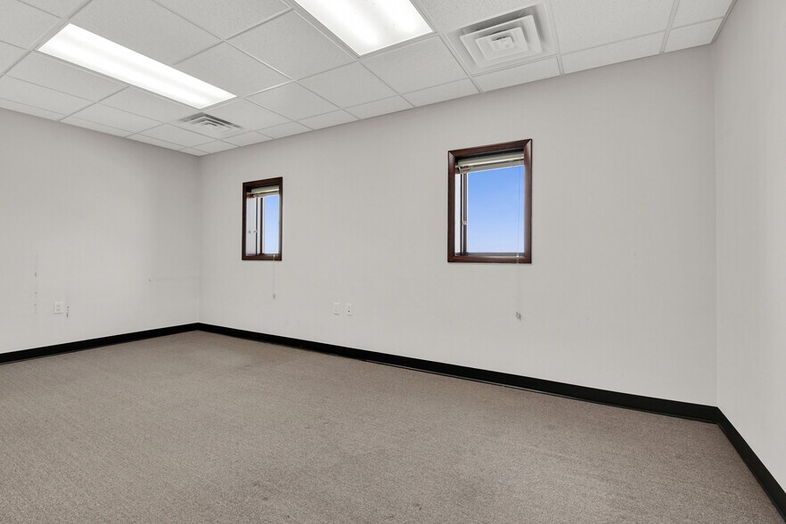 More Photos Of 680 Gerry Way, Darien Warehouse For Sale