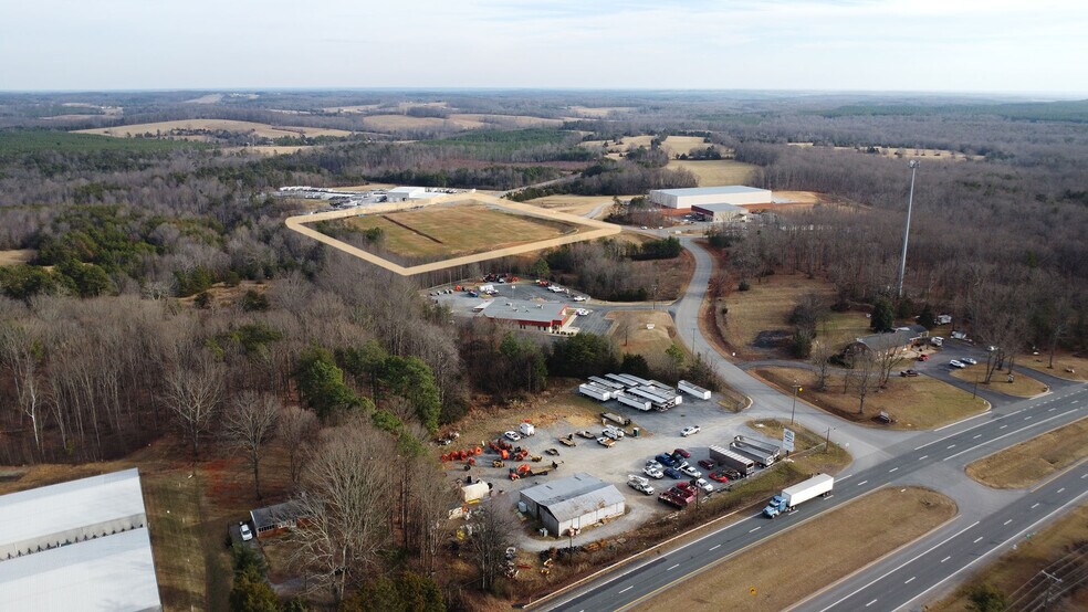 More Photos Of Seneca Commerce Park-1, Rustburg Warehouse For Lease
