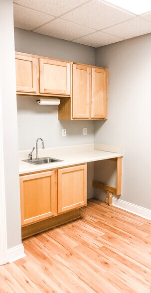 More Photos Of 5003 Southpark Dr, Durham Medical For Sale