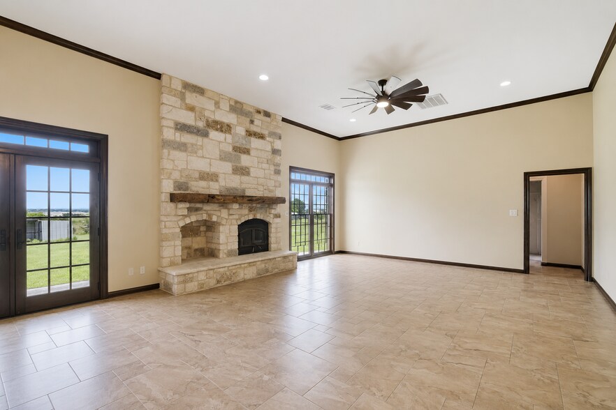 More Photos Of 701 County Road 107, Georgetown Specialty For Lease
