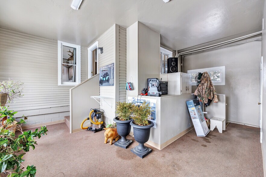 More Photos Of 513-529 Duluth Ave, Sturgeon Bay, Sturgeon Bay General Retail For Sale