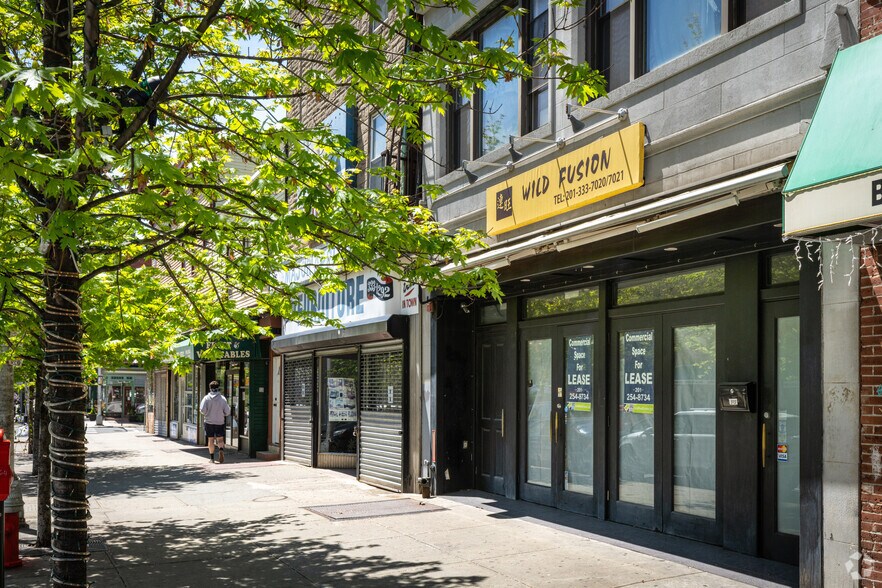 More Photos Of 313 Grove St, Jersey City Storefront Retail Office For Lease