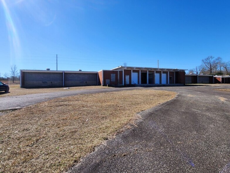 More Photos Of 22715 US Highway 80, Danville Warehouse For Sale