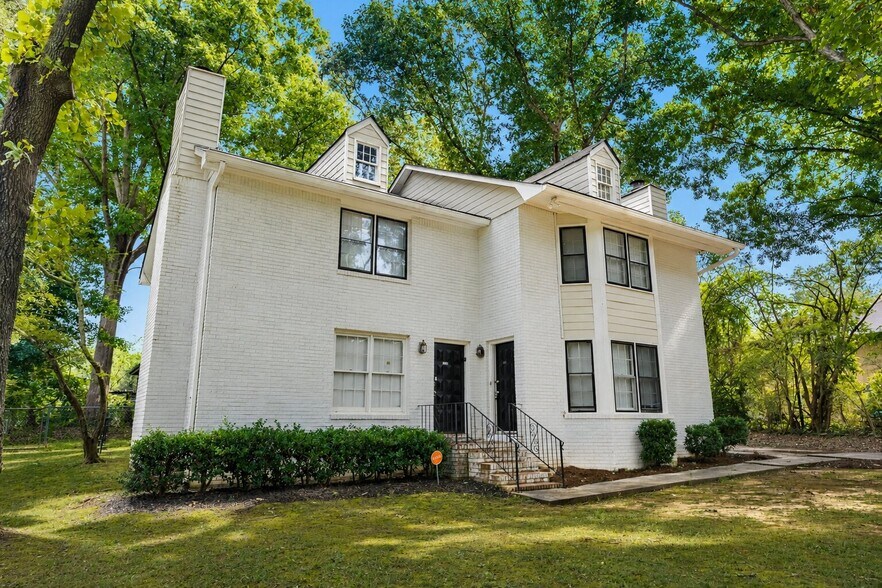 More Photos Of 2611 Golfview Ter SE, Conyers Multifamily For Sale