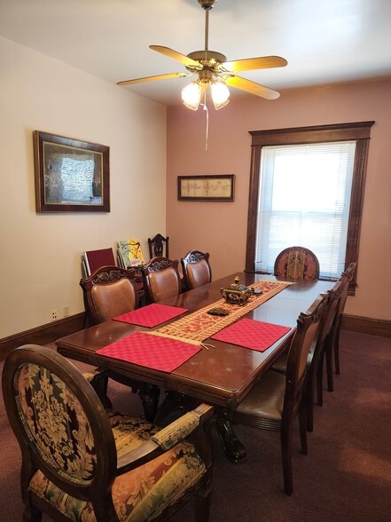 More Photos Of 814 Wyoming Ave, El Paso Office For Sale