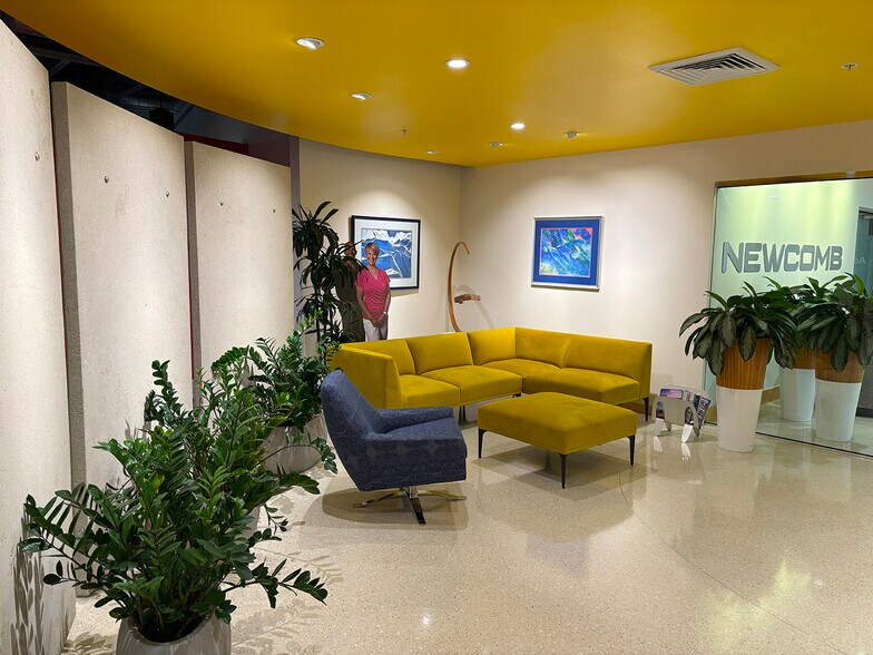 More Photos Of 999 Fourier Dr, Madison Office For Lease