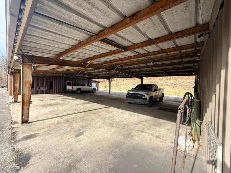 More Photos Of 13125 Old US Route 23, Catlettsburg Industrial For Sale